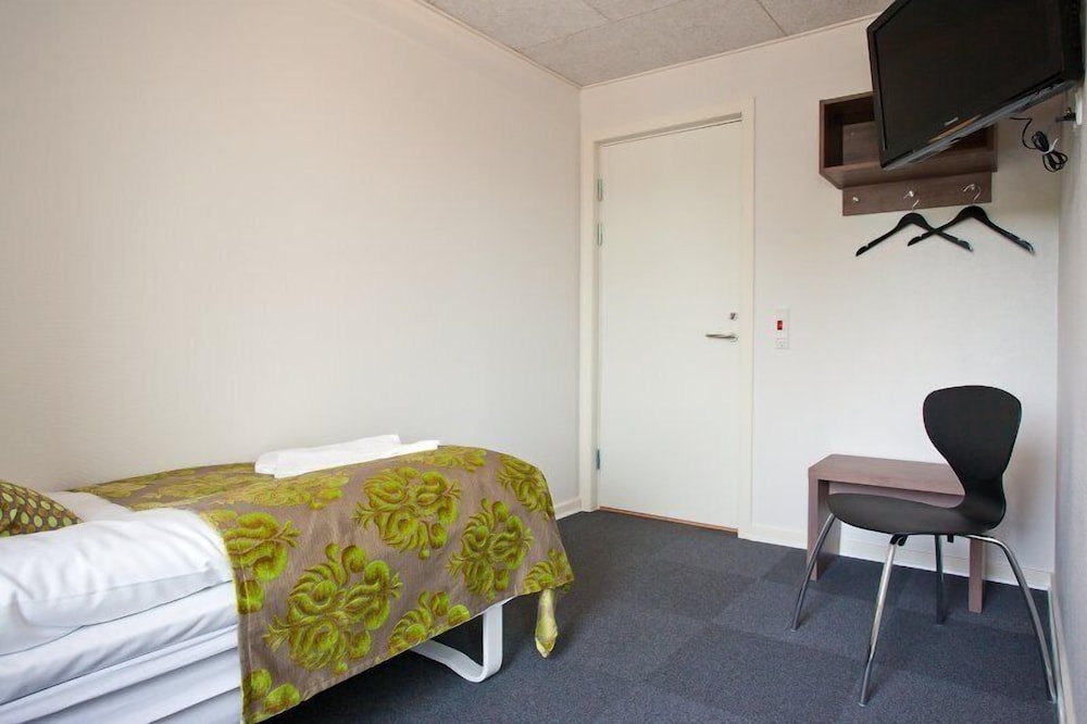 Single Room photo 3