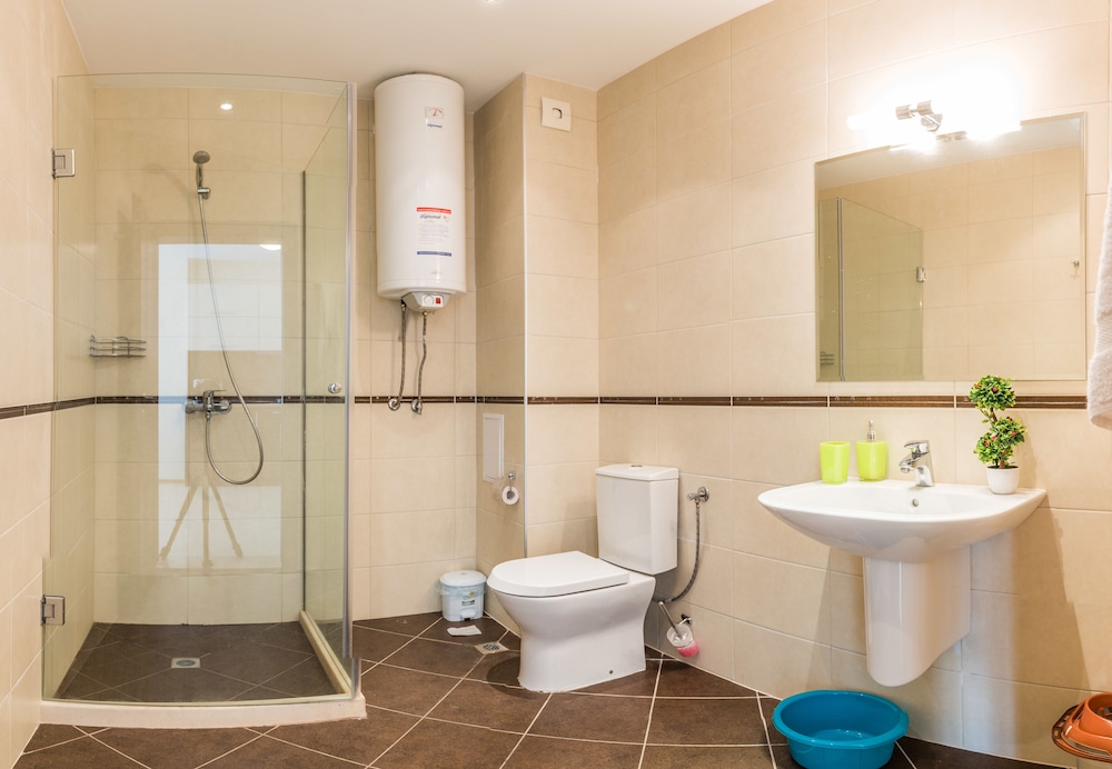 Family Apartment, 1 Bedroom, Sea View, Beachfront photo 2