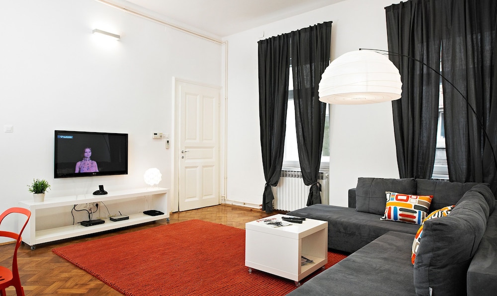 Superior Apartment