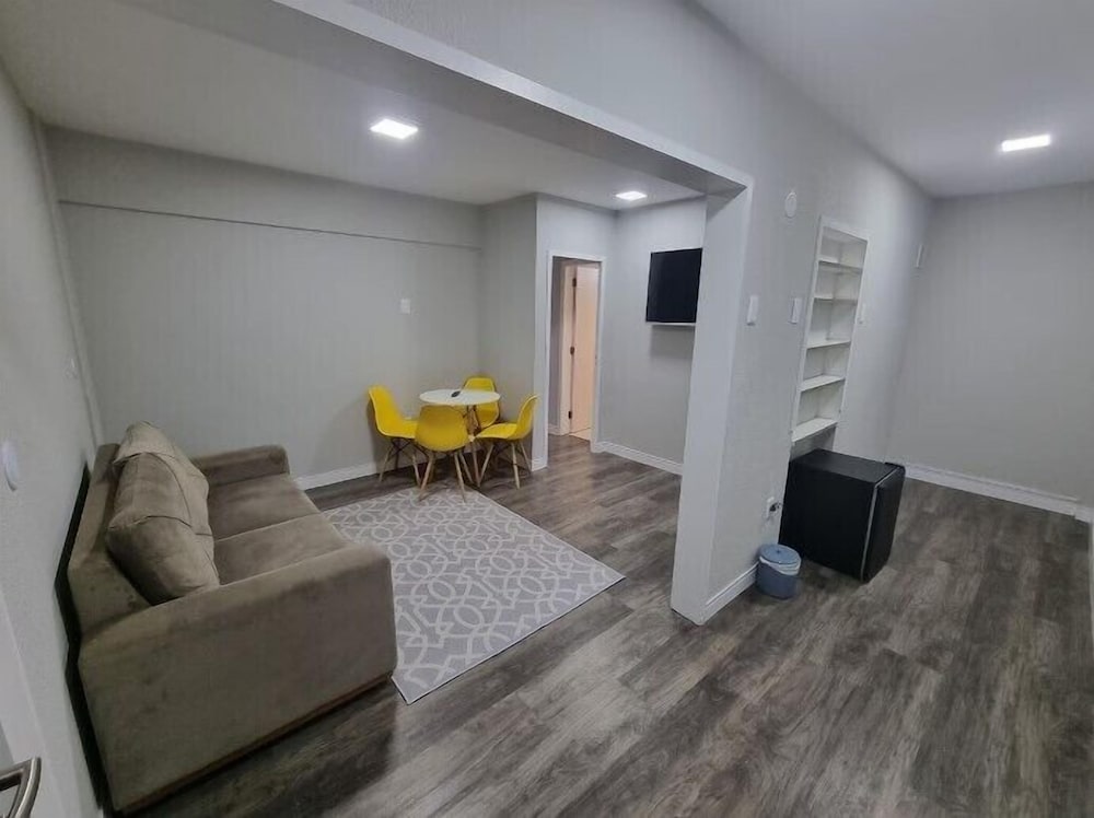 Family Room - Photo 1