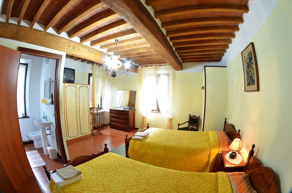 Comfort Double Room, 2 Twin Beds, Ensuite, Garden View photo 3