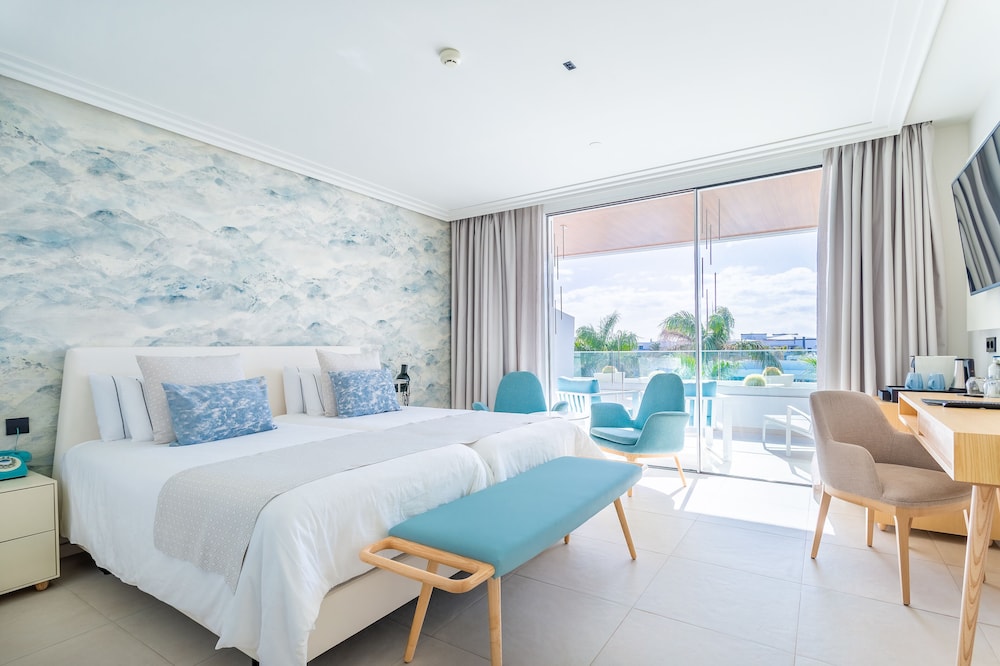 Standard Double Room, Garden View