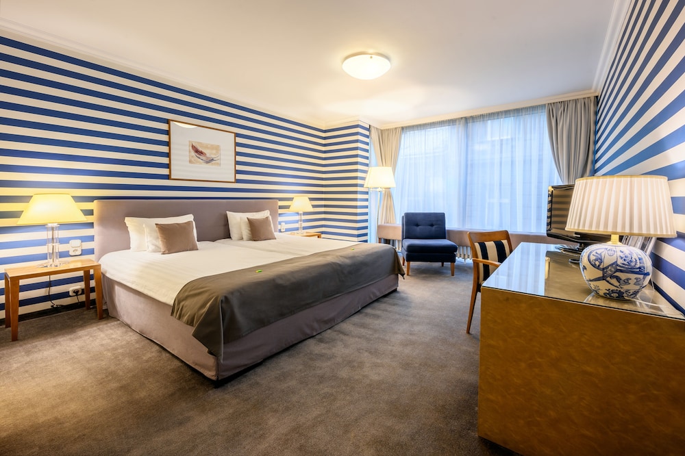 Superior Room - Photo 7