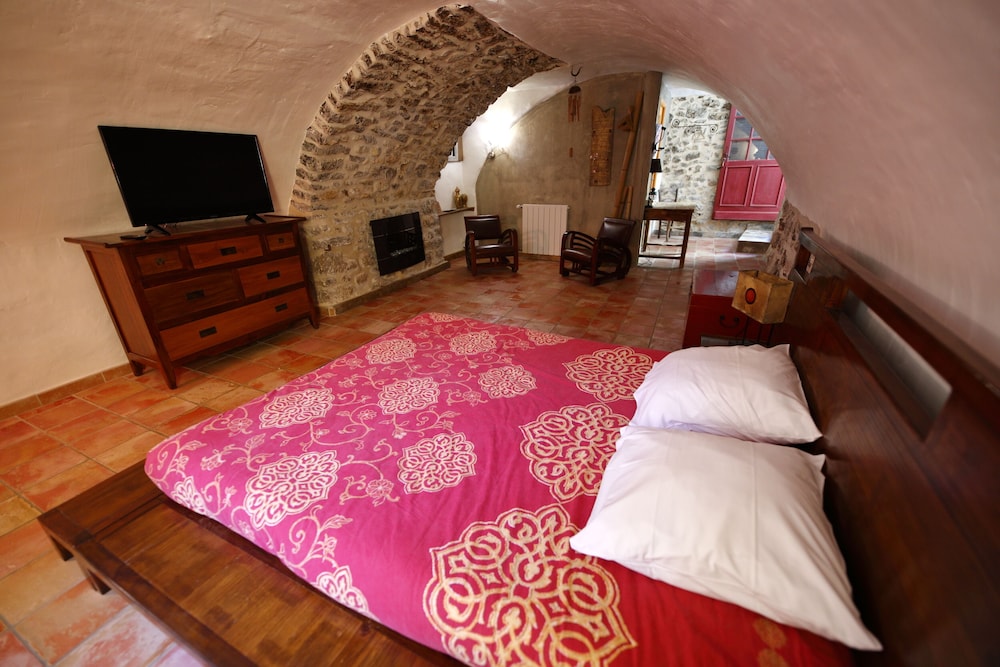 Family Double Room, Pool Access, Courtyard Area (Le Voyage) photo 1