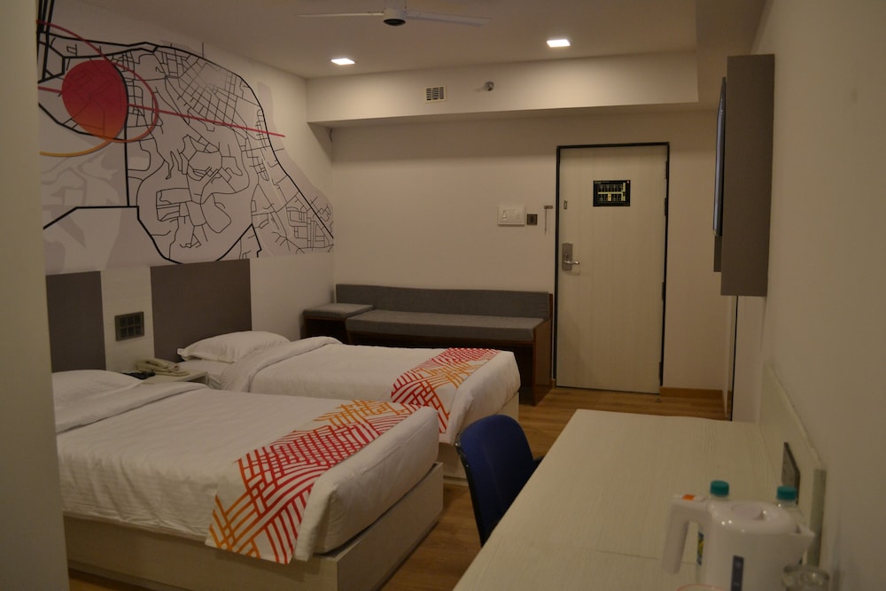 Luxe Room - Photo 6
