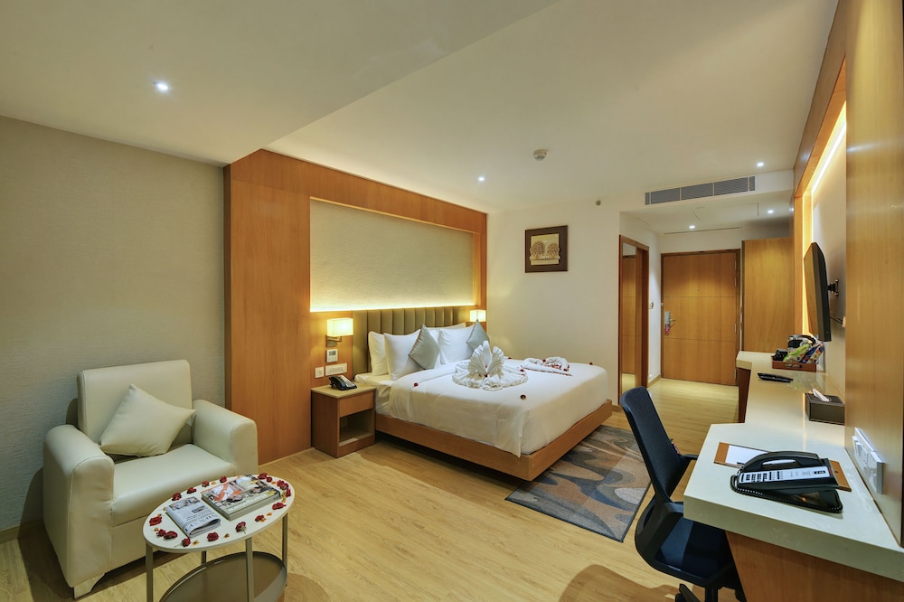 Executive Room - Photo 1