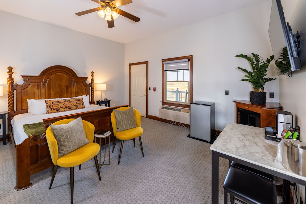 Premium Room, 1 King Bed