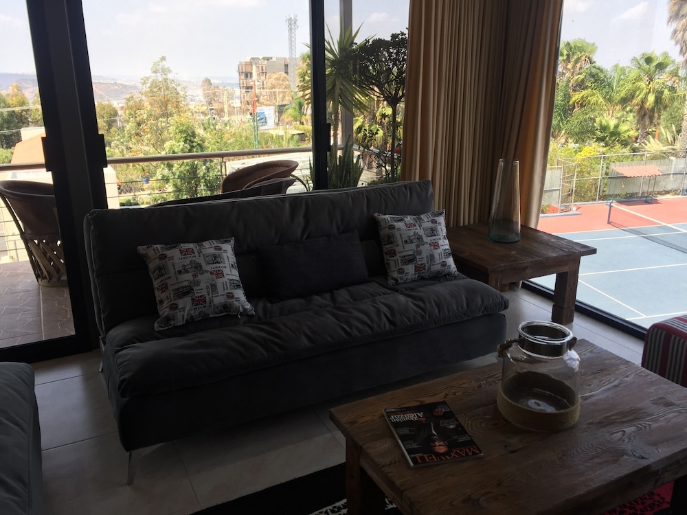 Premium Villa photo 2