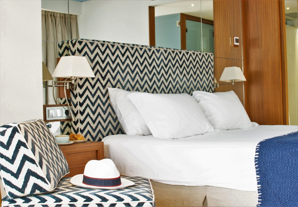 Double Room, Partial Sea View - Photo 5