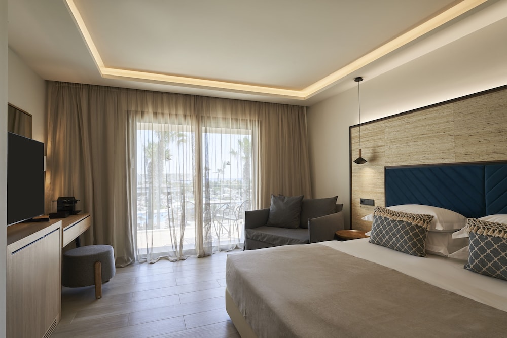 Premium Double Room Inland View