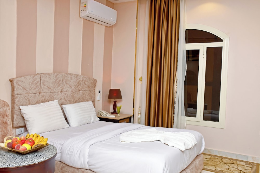 Deluxe Double Room, Pool View