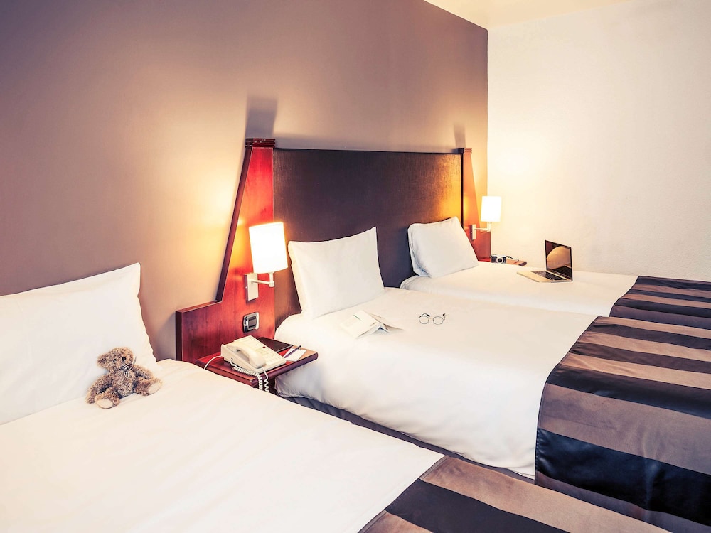 Classic Room, 3 Twin Beds - Photo 3