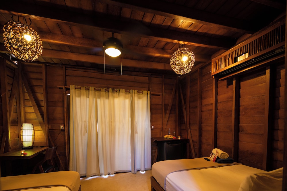 Double Room, Pool View - Photo 2