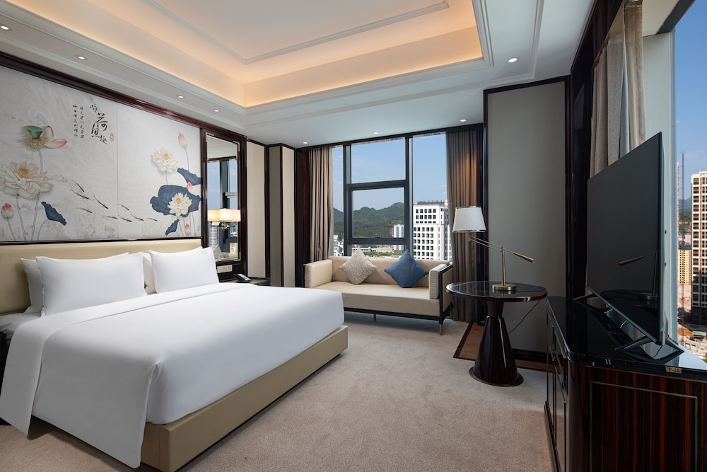 Superior Room, 1 King Bed, Non Smoking - Photo 2