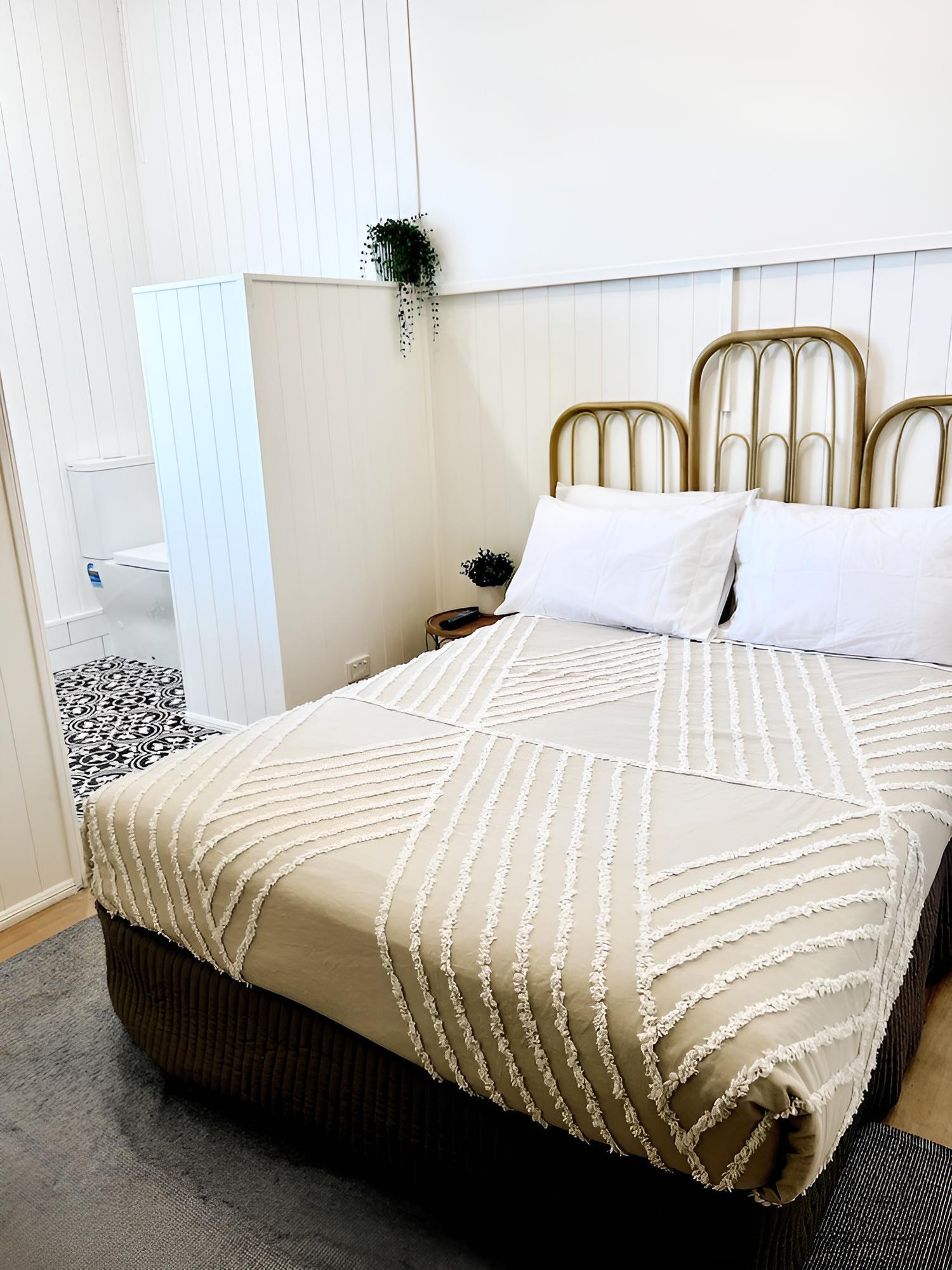 Business Room, 1 Double Bed, Non Smoking, Ensuite photo 1
