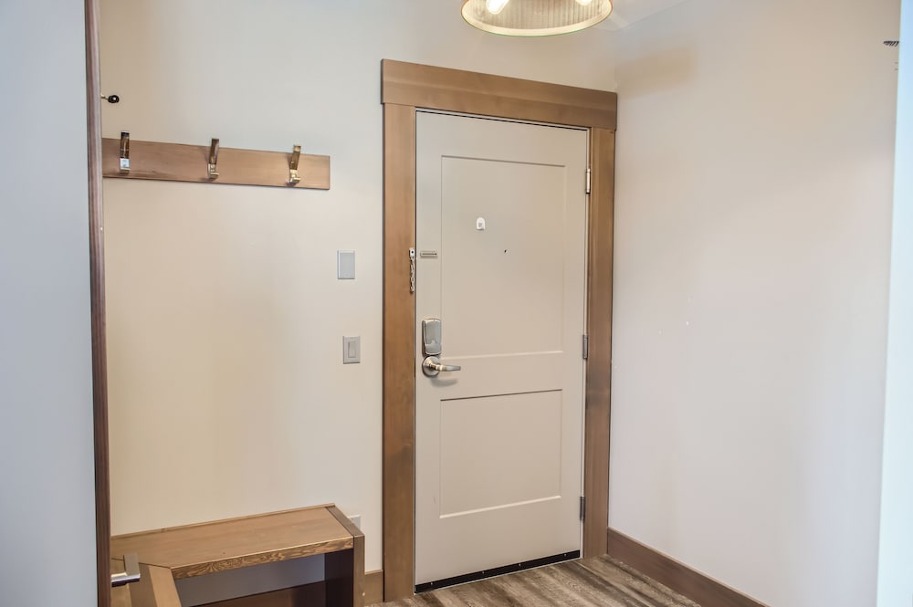 Stonegate Resort Unit B208 | 2BR photo 3