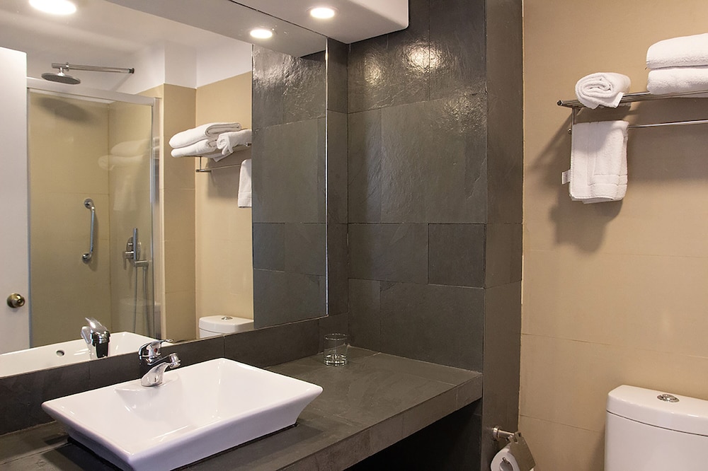 Suite, 1 Double Bed - Photo 14
