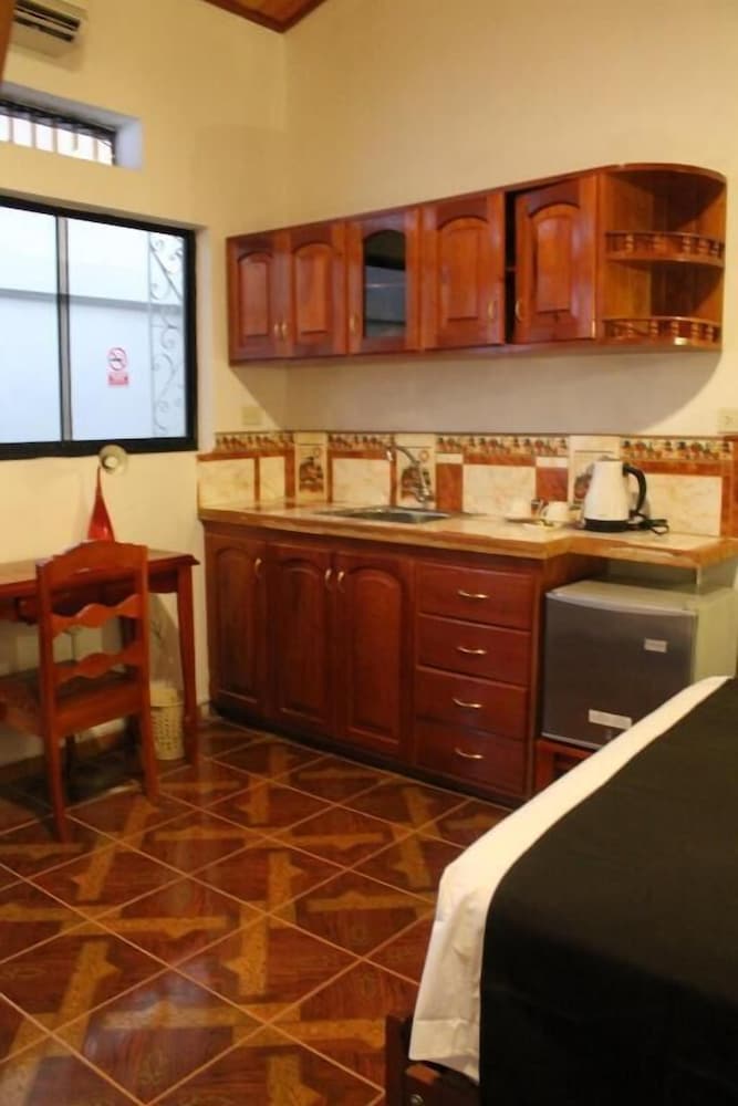 Standard Triple Room photo 2