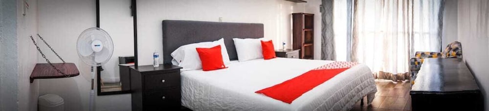 Family Room, 1 King Bed