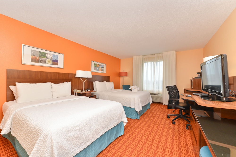 Room, 2 Double Beds photo 3