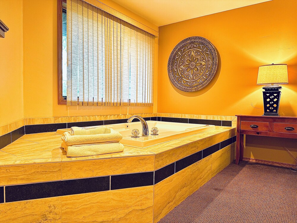 Luxury Suite photo 2