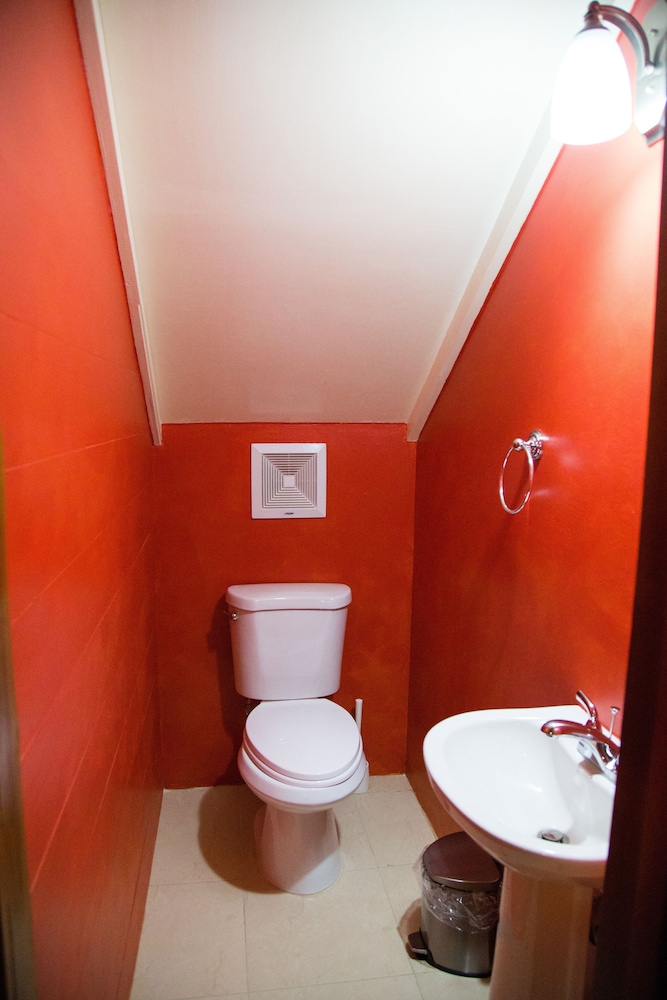 Luxury Townhome, 1 King Bed, City View, Executive Level photo 2