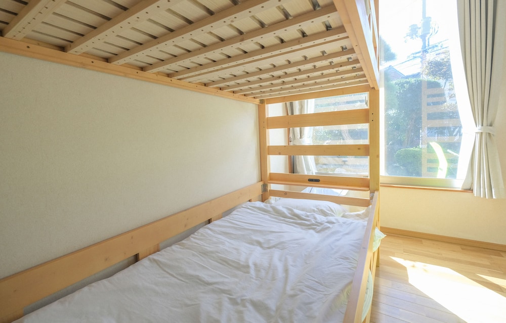 Twin Room - Photo 1
