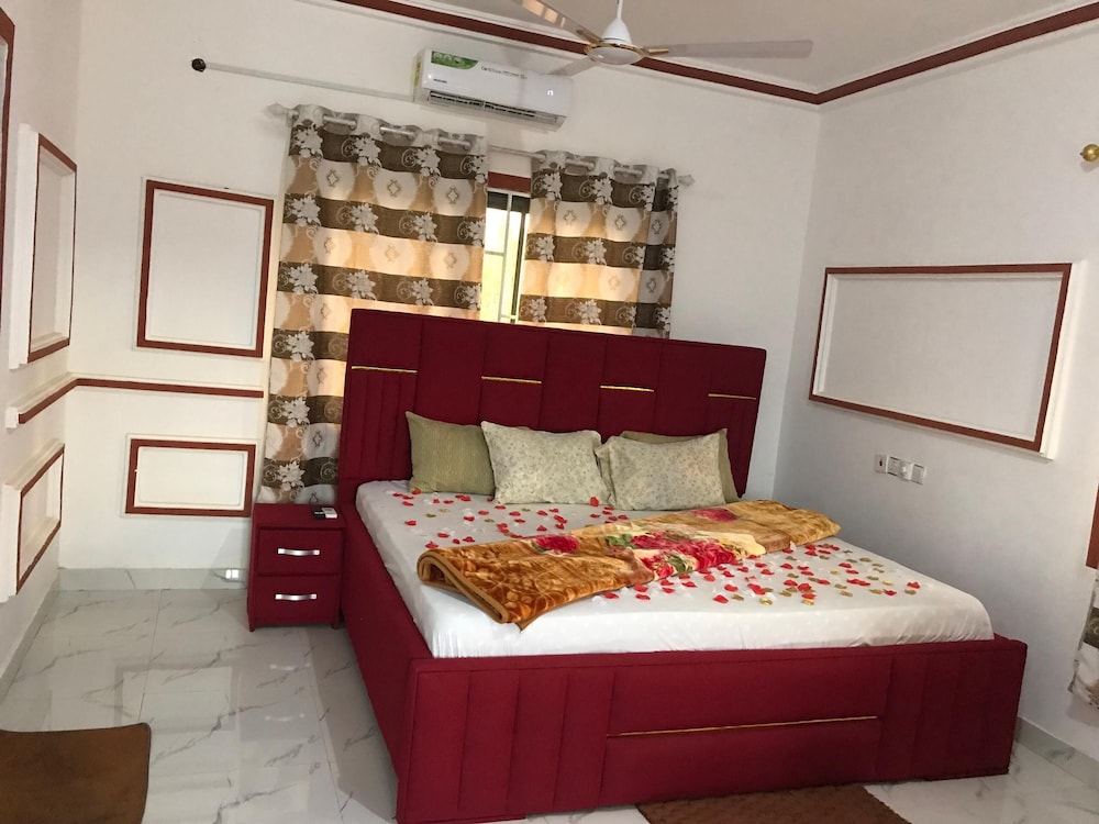 Twin Room, Balcony, Mountain View photo 1