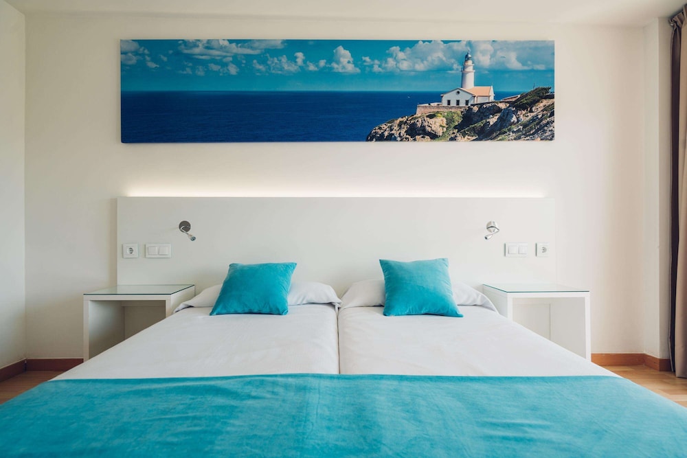 Standard Double Room Single Use, Pool View - Photo 2