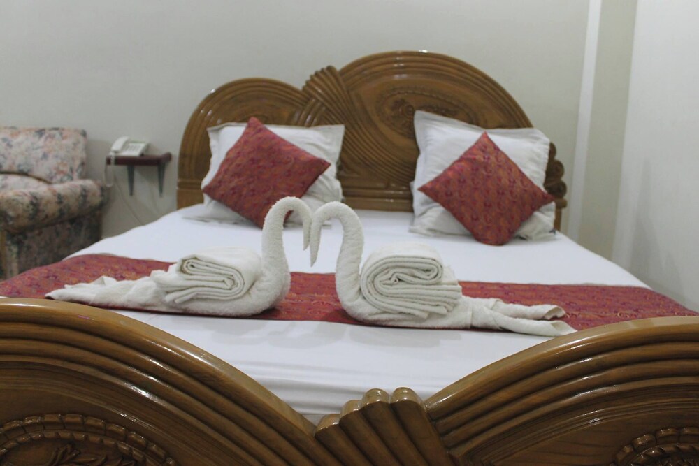 Deluxe Double Room, Balcony, Hill View