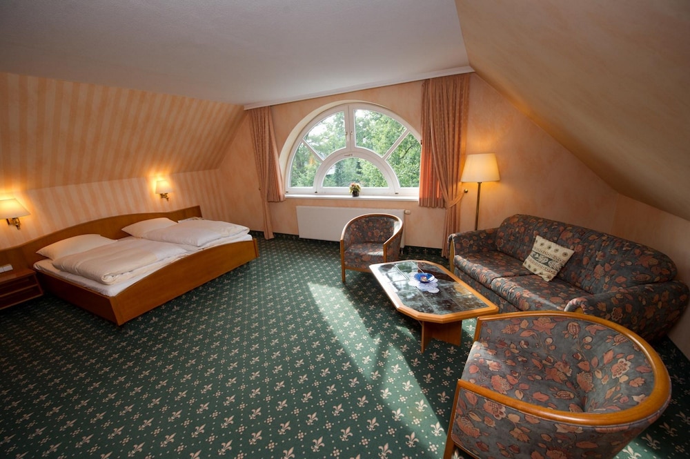 Deluxe Double Room photo 2