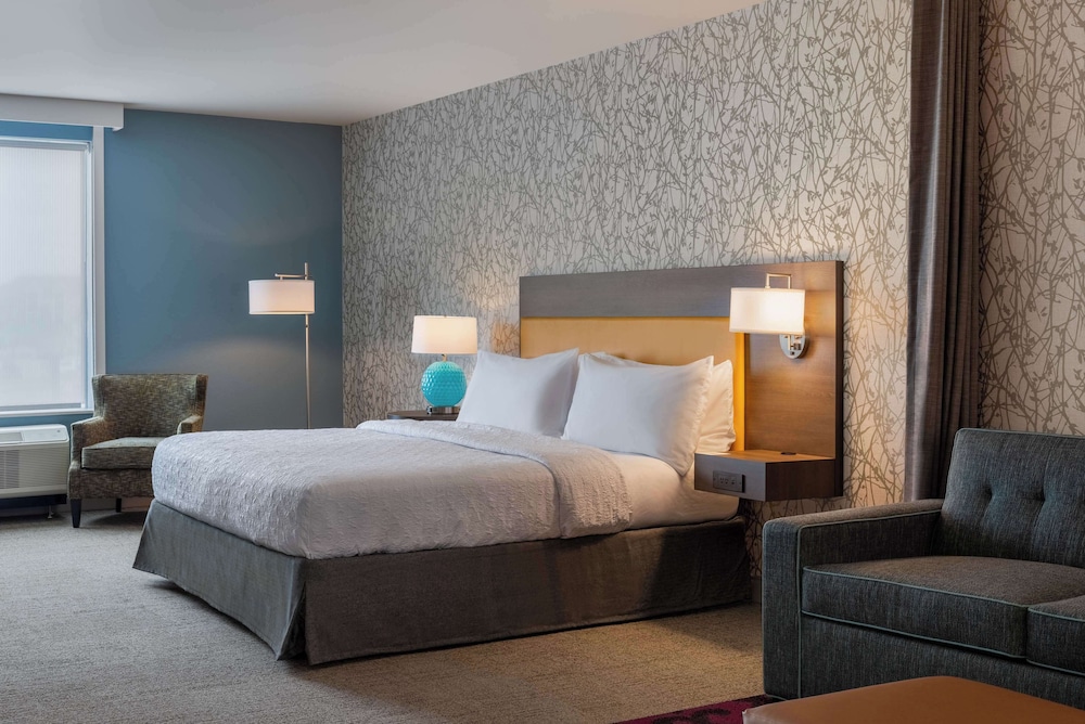 Studio Suite, 1 King Bed, Accessible, Bathtub (Mobility) - Photo 2