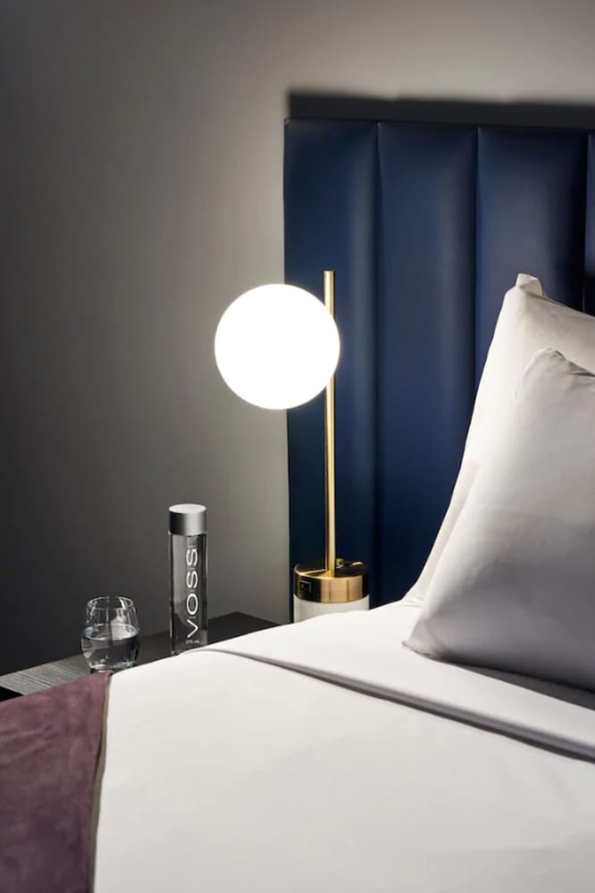 Room, 1 King Bed - Photo 3