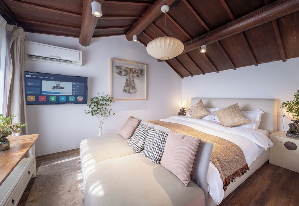 Loft Sunshine Family Room - Double Bathroom