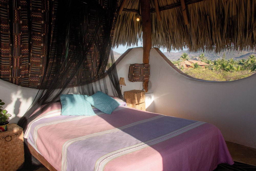 Superior Triple Room, Garden View photo 3