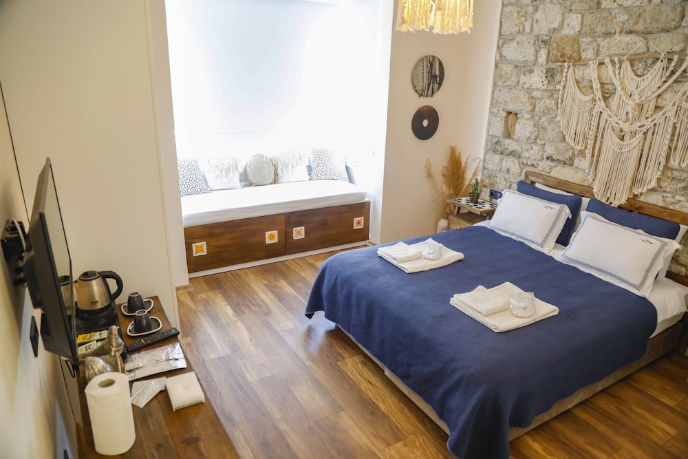 Traditional Studio Suite, 1 Double Bed, Non Smoking, City View