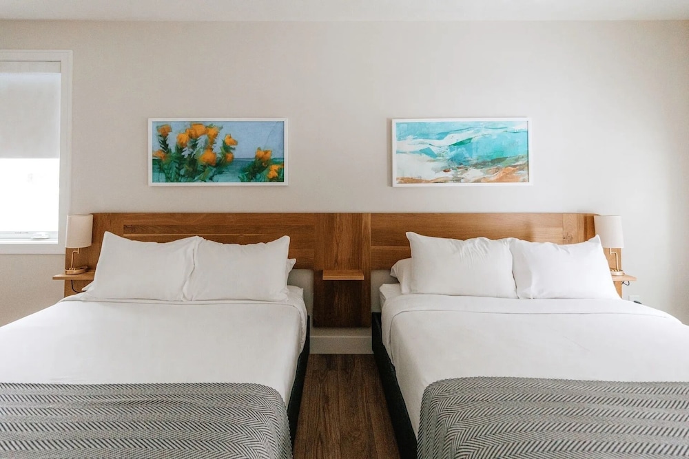 Double Queen Room (Self Check-in)