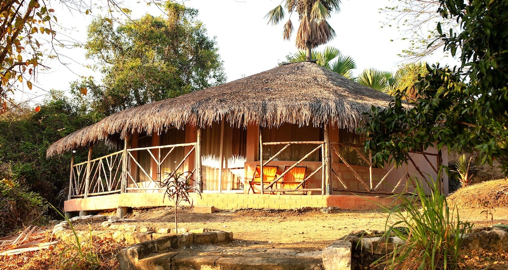 Superior Bungalow photo 2