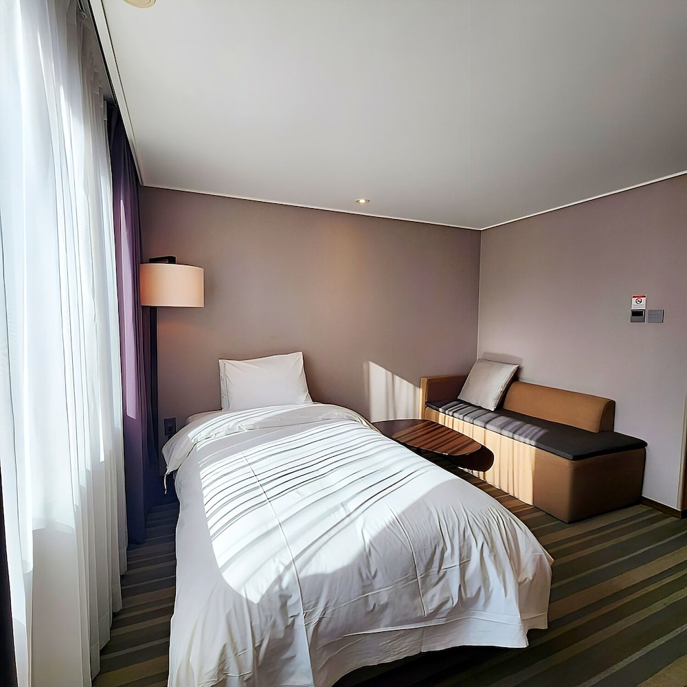 Deluxe Twin Room photo 3