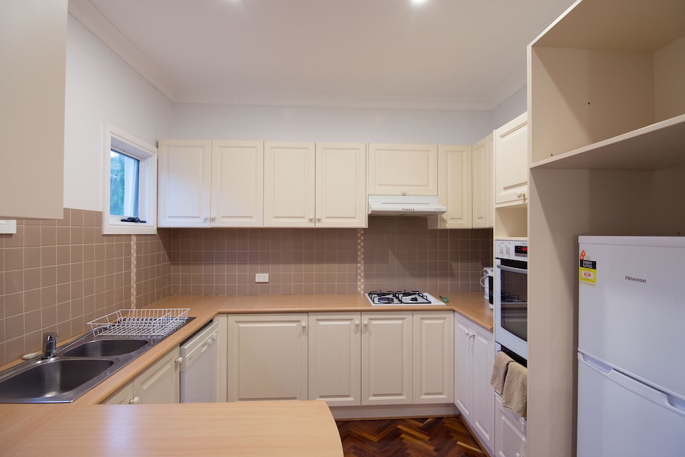 3 Bedroom Townhouse photo 2