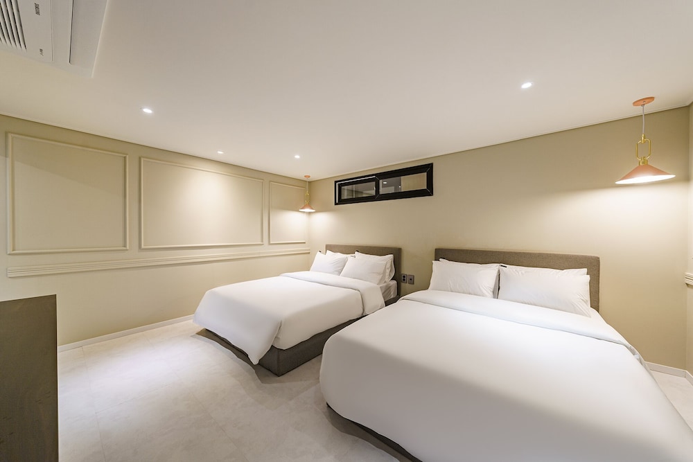 Studio Suite photo 1