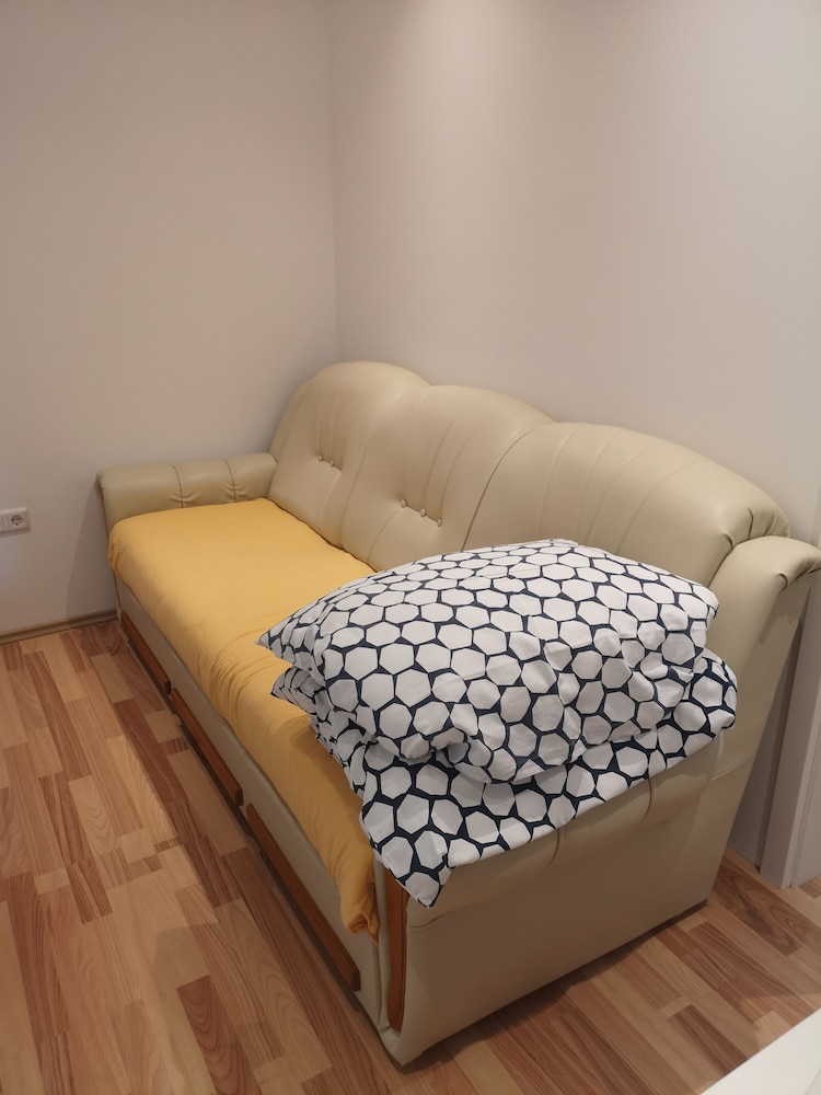 Apartment (4) photo 2