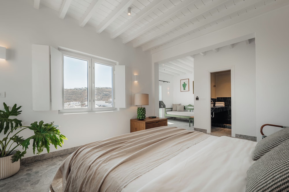 Superior Room, Sea View - Photo 1