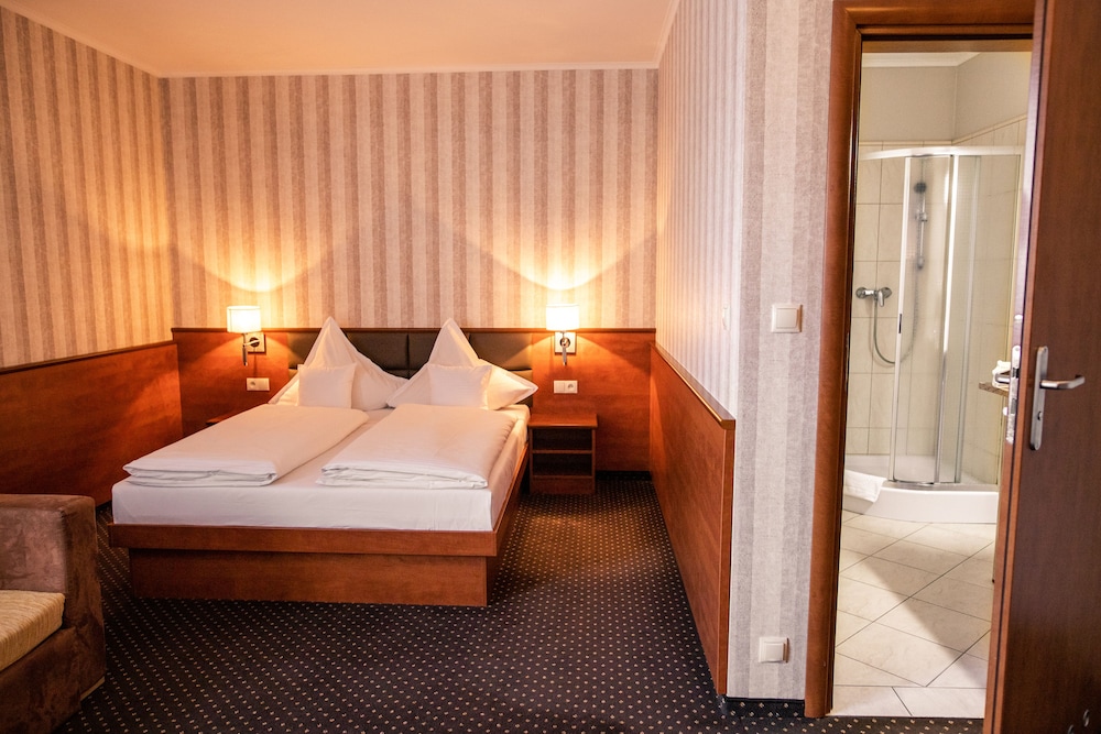 Double Room - Photo 1
