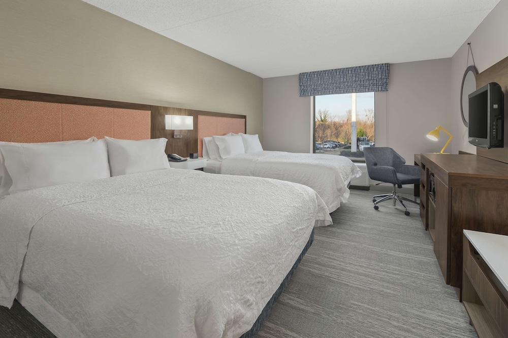Room, 2 Queen Beds, Accessible, Non Smoking photo 1
