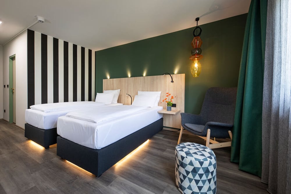 Business Single Room