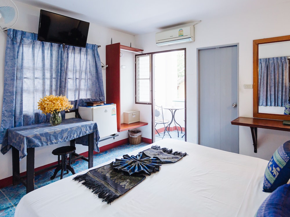 Double Room with Balcony - Photo 2
