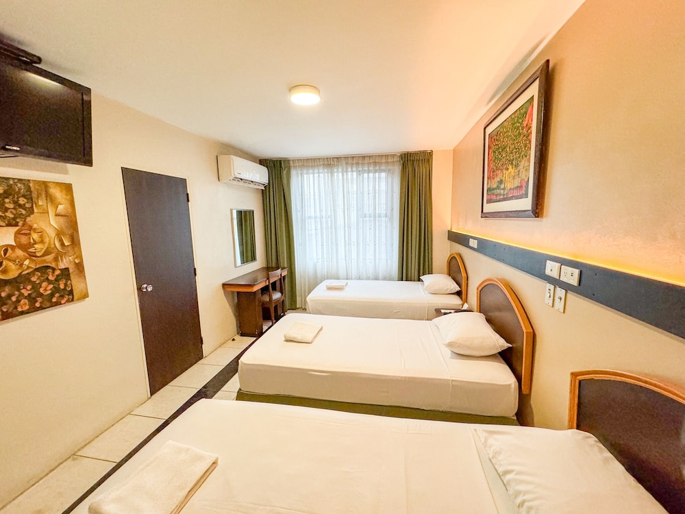 Comfort Triple Room