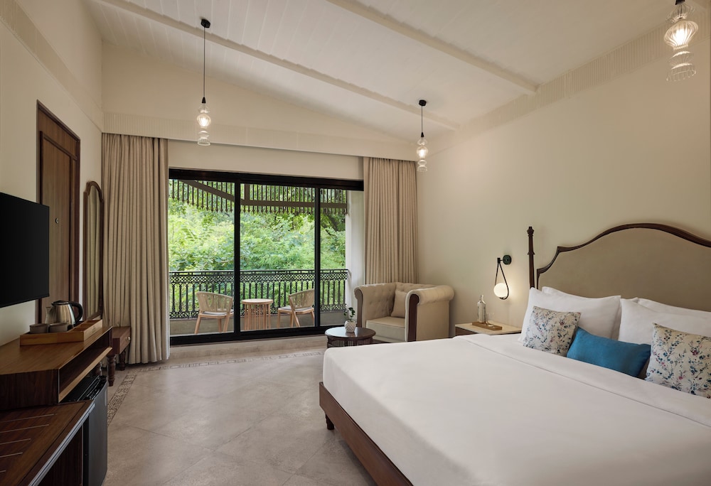 Classic Villa, 3 Bedrooms, Balcony, Garden View (Balcony) - Photo 2