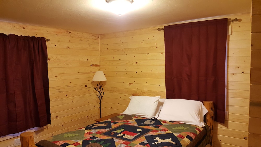 4030 Unit G Two bedroom photo 2